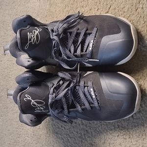 LeBron Sneakers 👟 Airmax Zoom LeBron 9 US Men's Size 11